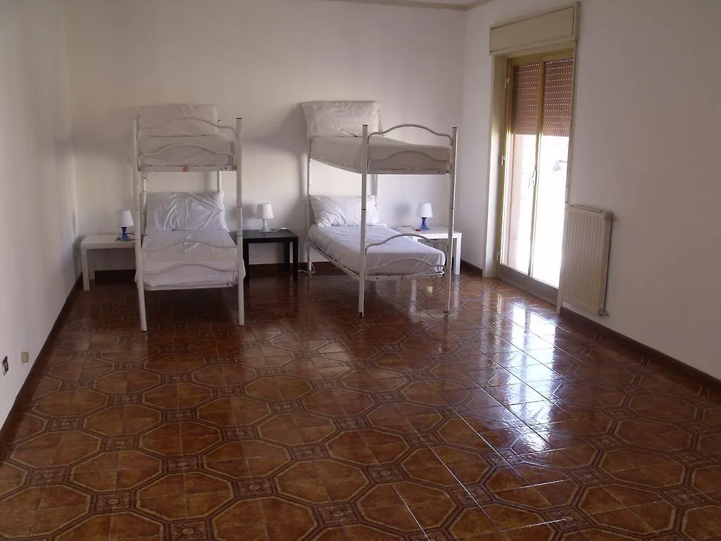 A Tre Passi Dal Centro Hotel Palermo Gasthuis