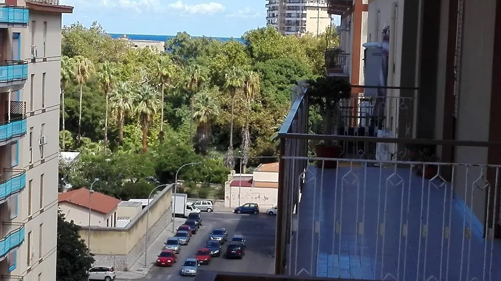A Tre Passi Dal Centro Hotel Palermo Gasthuis