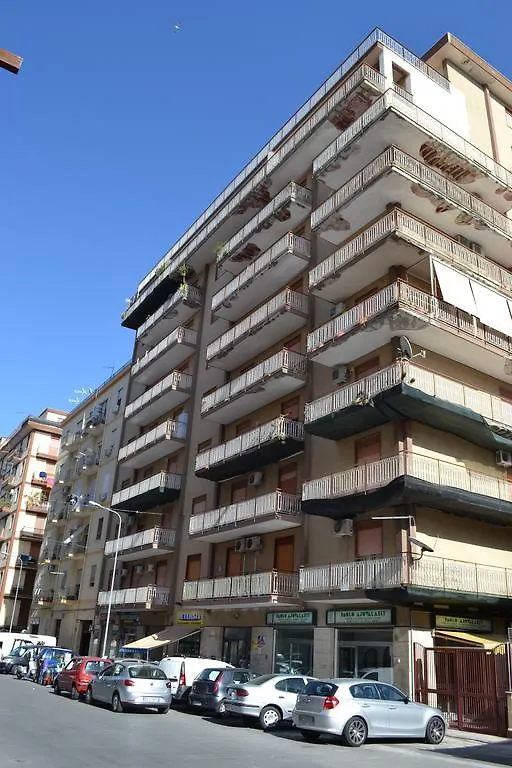 A Tre Passi Dal Centro Hotel Palermo Gasthuis